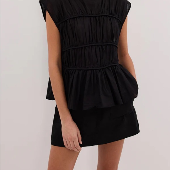 COPY - DISSH EVA BLACK LINEN SKORT NWT - Picture 2 of 5